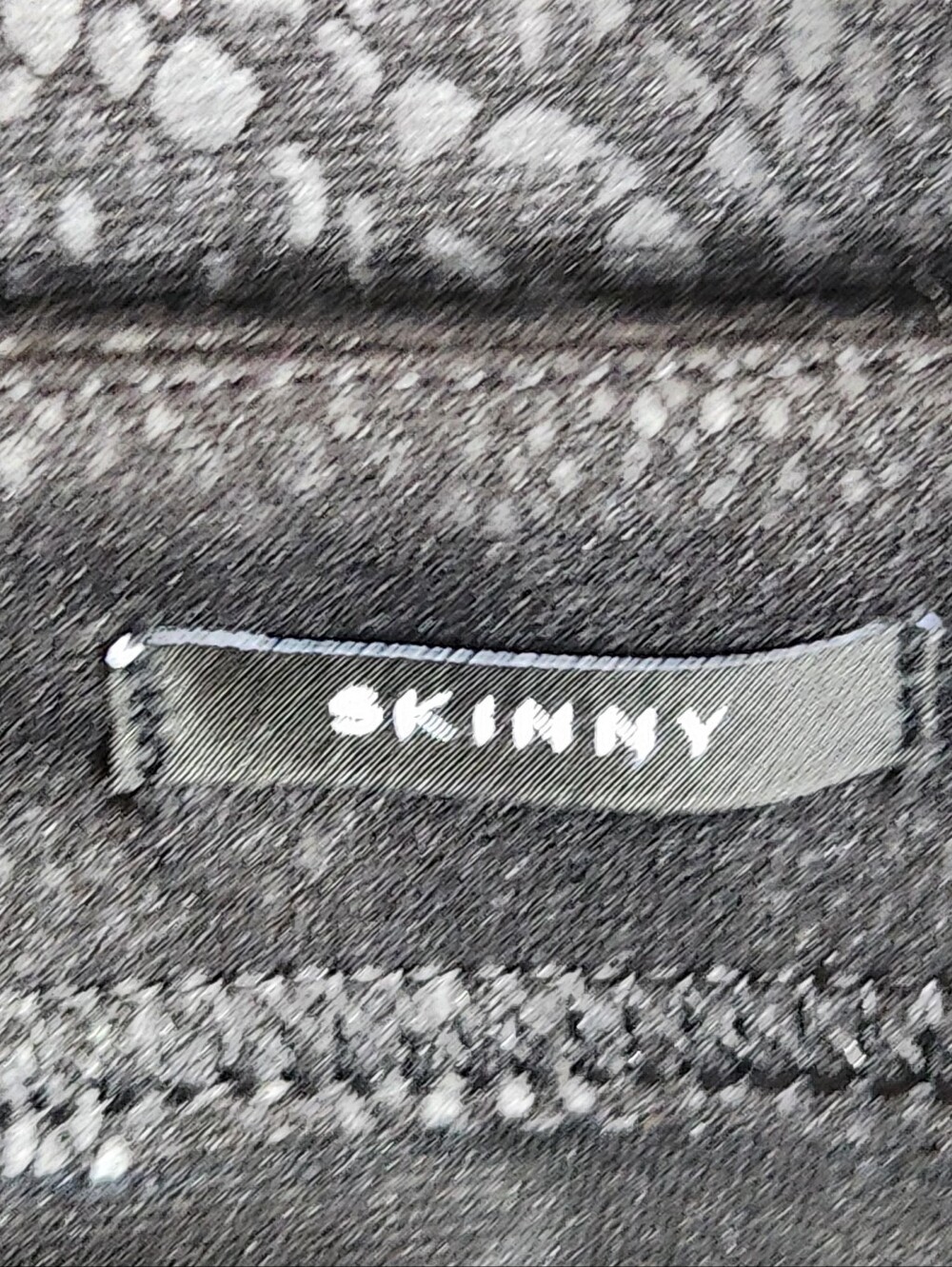 SIMPLY VERA VERA WANG Black Skinny Pants - Picture 13 of 14